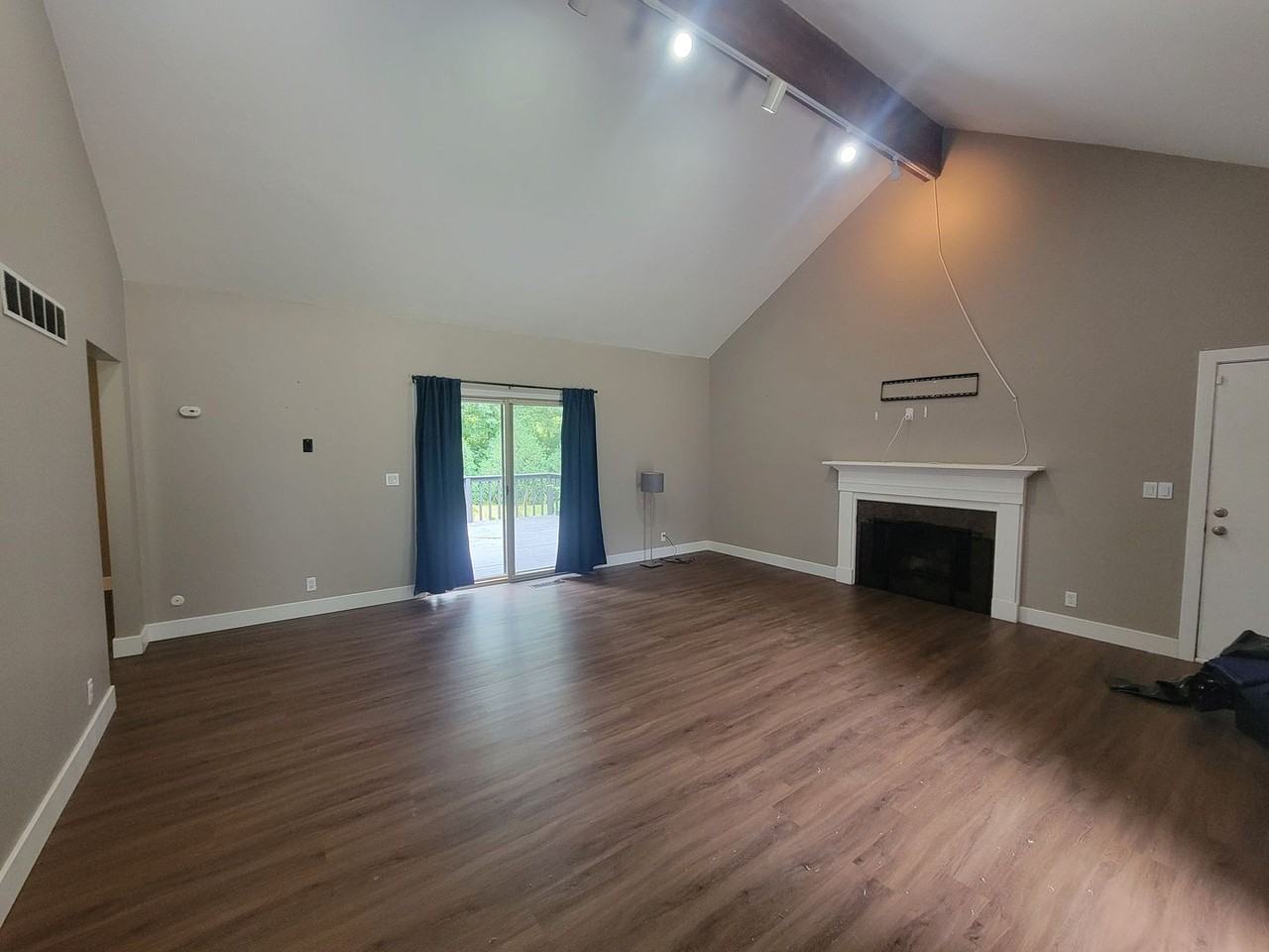 6229 N Post Oak Rd - Photo 2 of 15