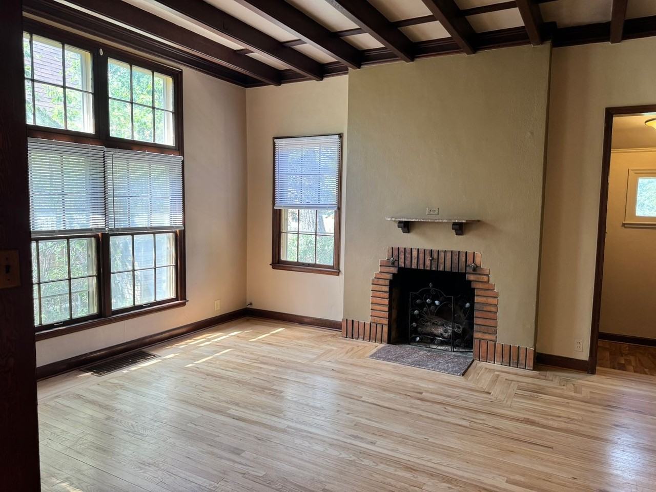 3321 Central Ave - Photo 5 of 22
