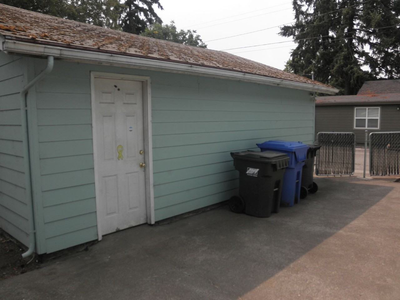340 14th St Se - Photo 7 of 25