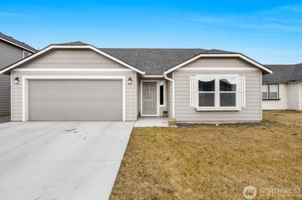 featured image of 1120 W Aspen Rd