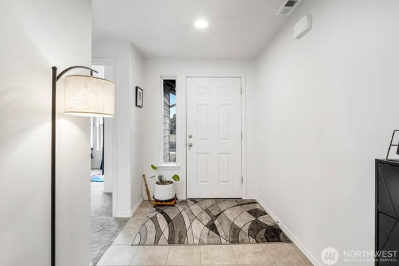 1120 W Aspen Rd - Photo 2 of 15