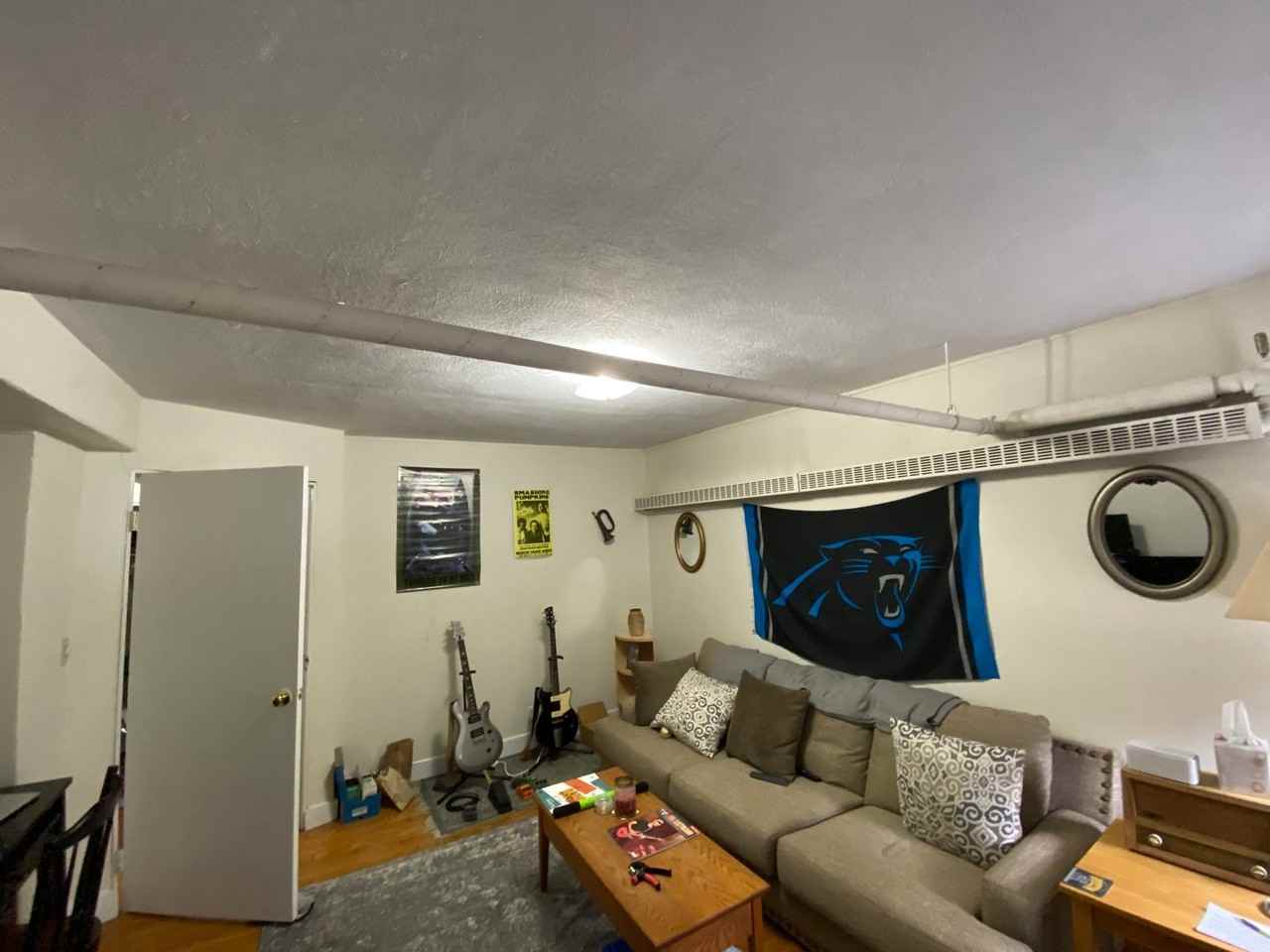 1585 Beacon St - Photo 3 of 5