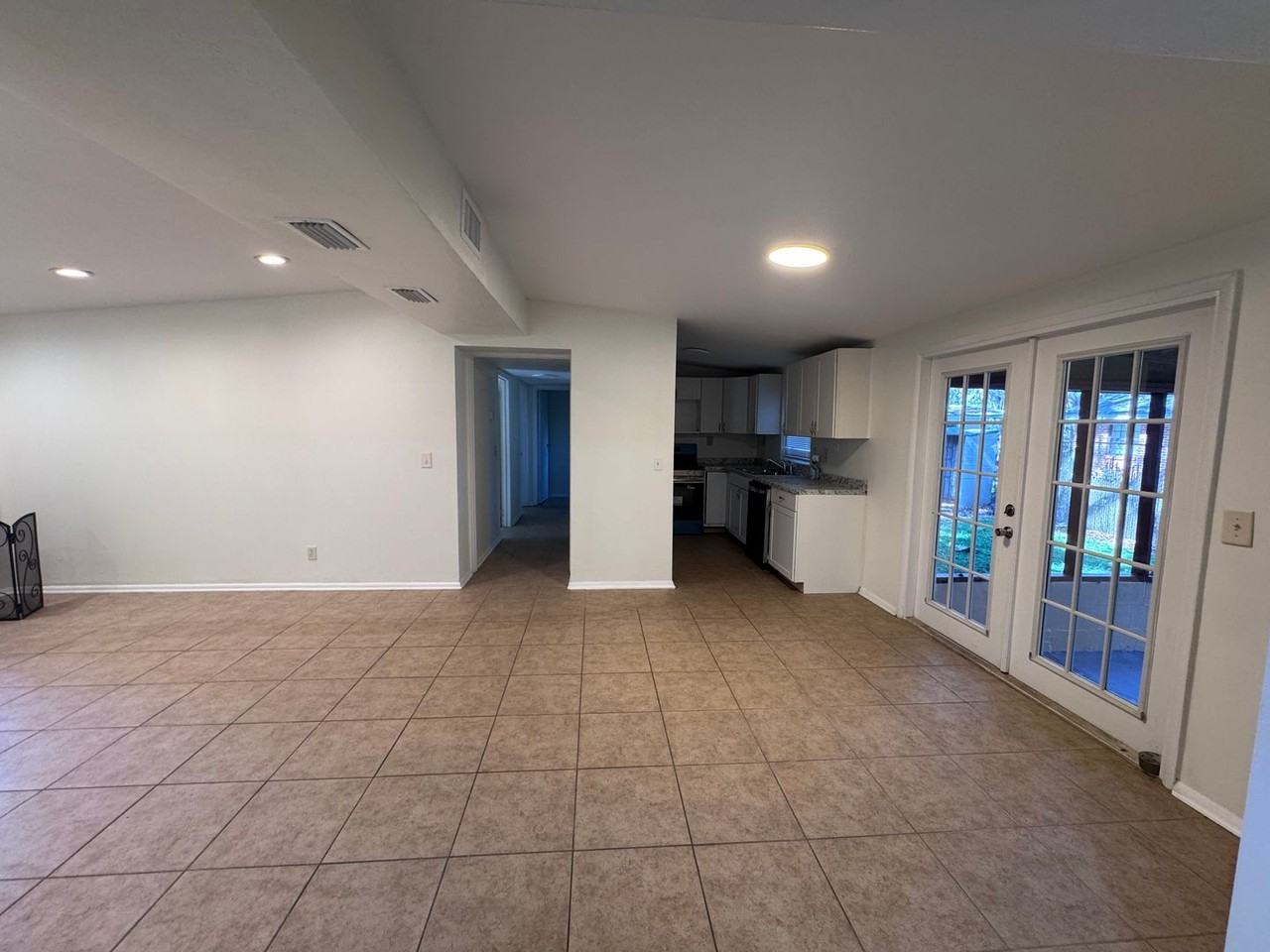 108 N 19th St - Photo 4 of 13