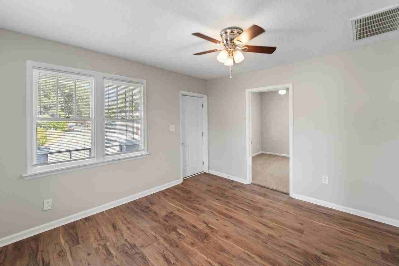 132 Jenks St - Photo 5 of 28