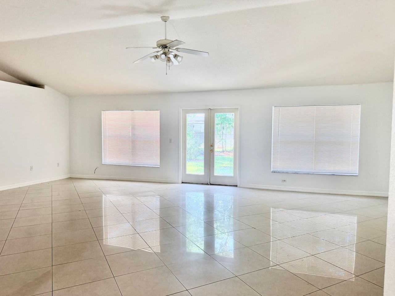 6759 Krenson Oaks Cir - Photo 5 of 17