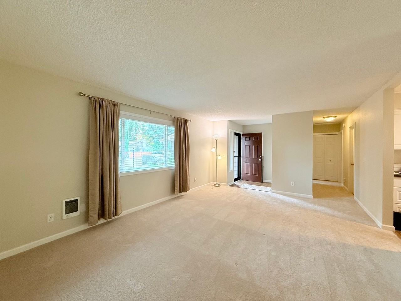 11253 Sw Springwood Dr - Photo 4 of 24