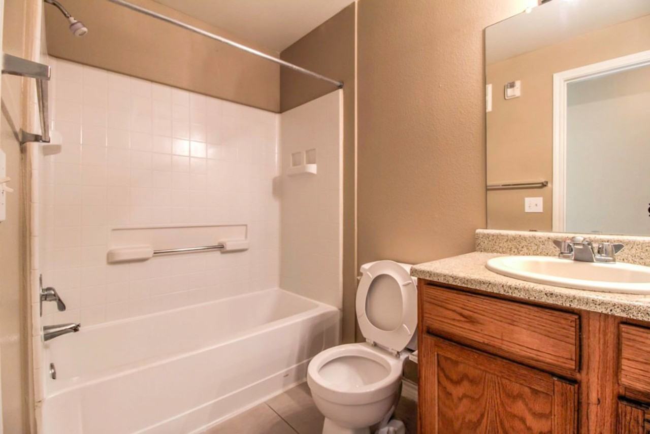 Madison Point Apartments - Photo 2 of 50