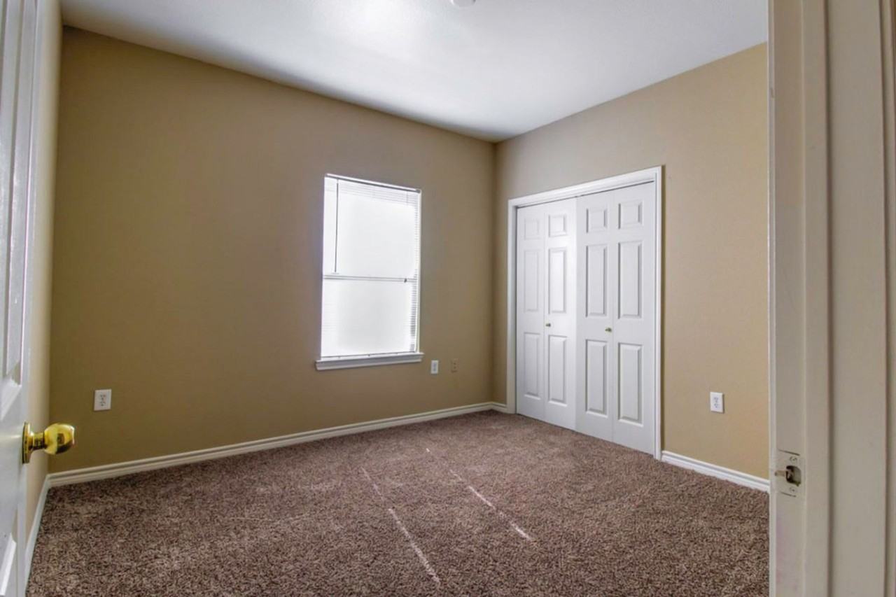 Madison Point Apartments - Photo 4 of 50