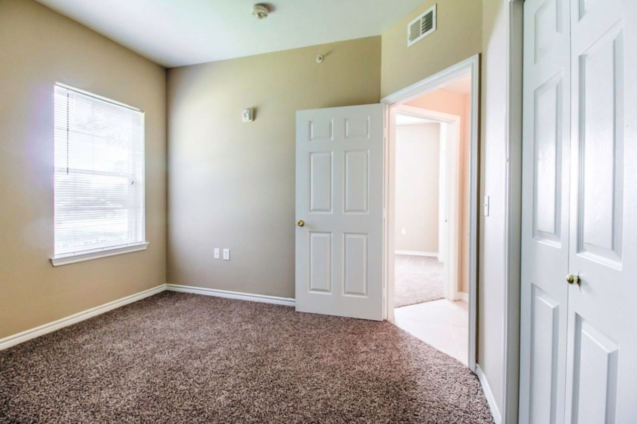 Madison Point Apartments - Photo 6 of 50