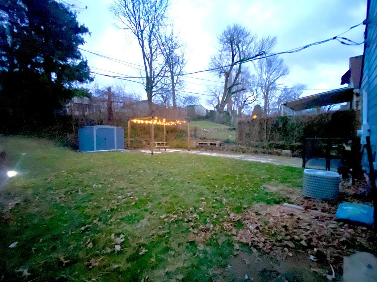 262 N Cherrywood Ave - Photo 2 of 26