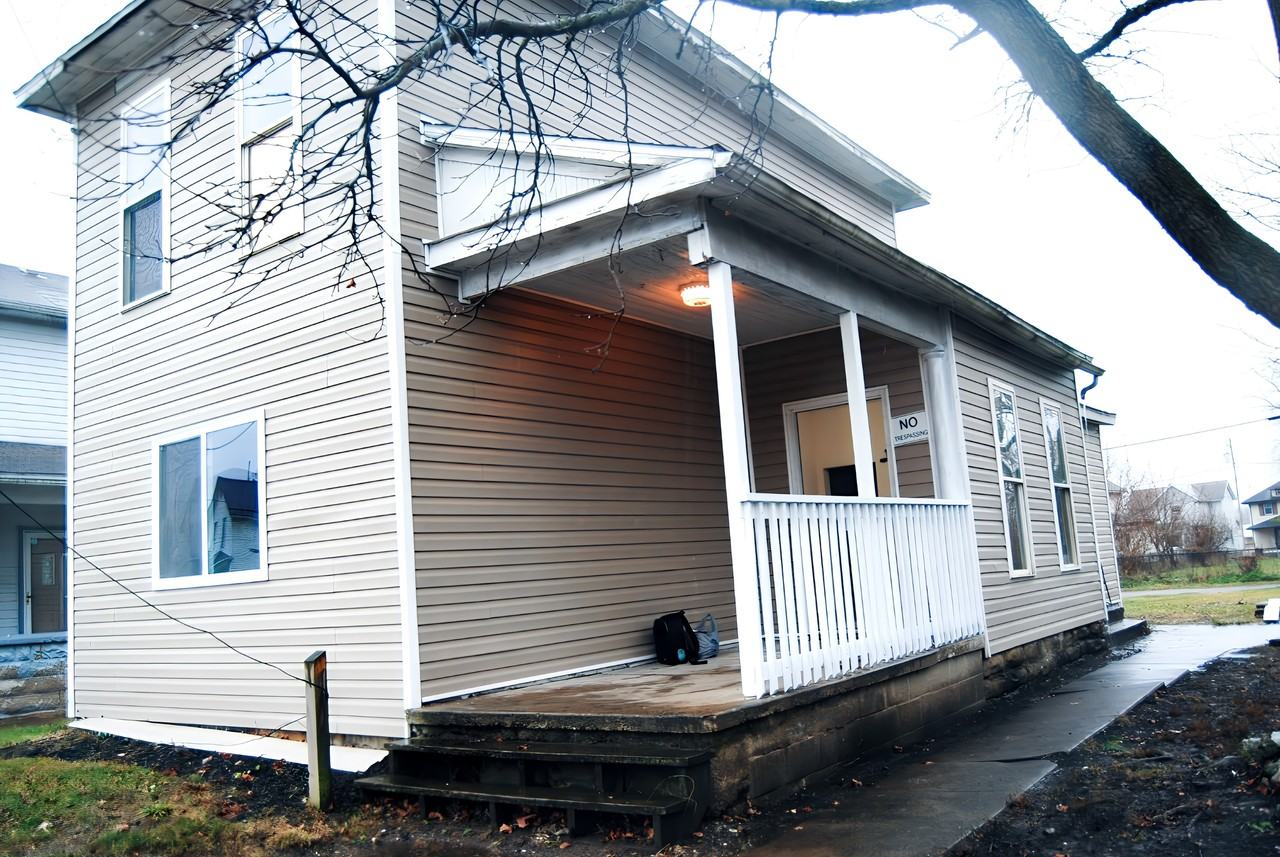 84 Curtis Ave - Photo 2 of 5