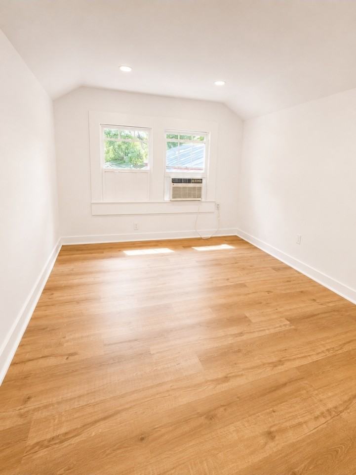 166 Kenan St #C - Photo 4 of 18