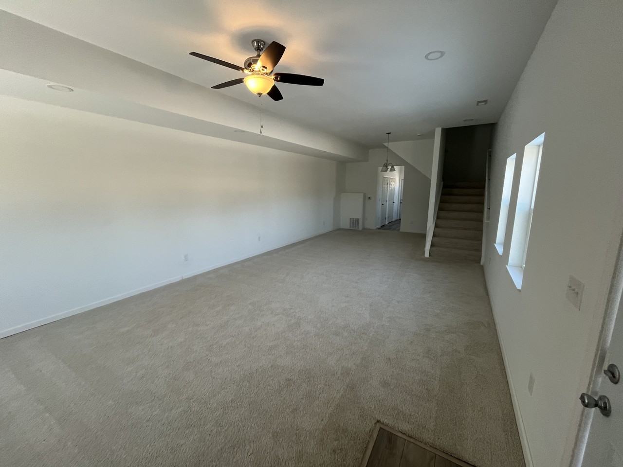 1657 Mooberry St - Photo 2 of 10