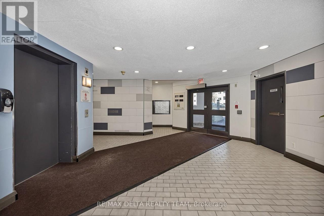 318 Lorry Greenberg Drive - Photo 5 of 44