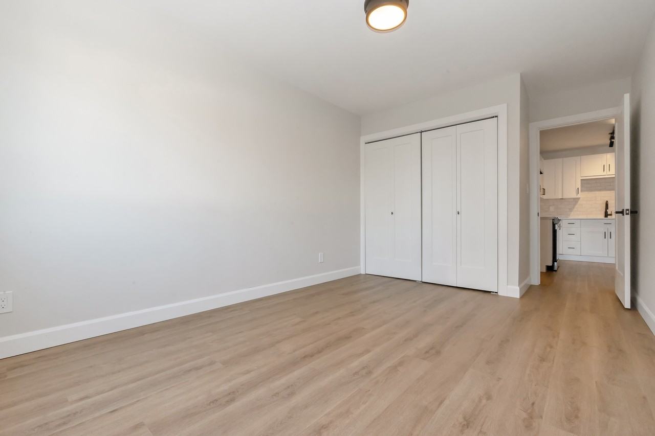 487 Dominion Ave, Midland, ON L4R 3M4, Canada - Photo 7 of 8