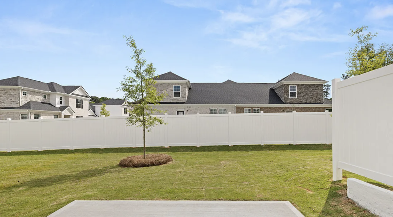280 Silvermoon Dr #280 - Photo 3 of 36