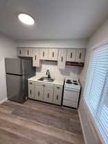 2734 Center St #D - Photo 1 of 1