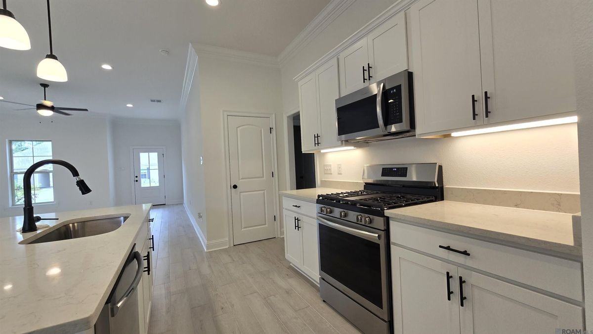 9232 Asoka Ave - Photo 7 of 19