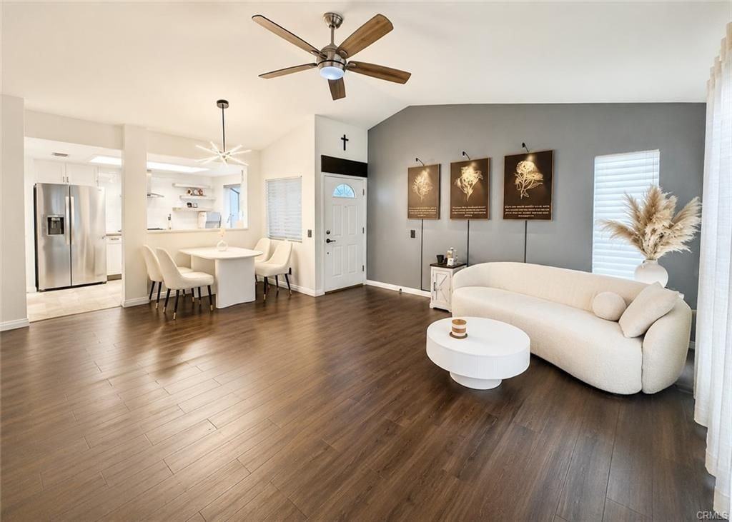 2444 Paseo Circulo - Photo 3 of 3