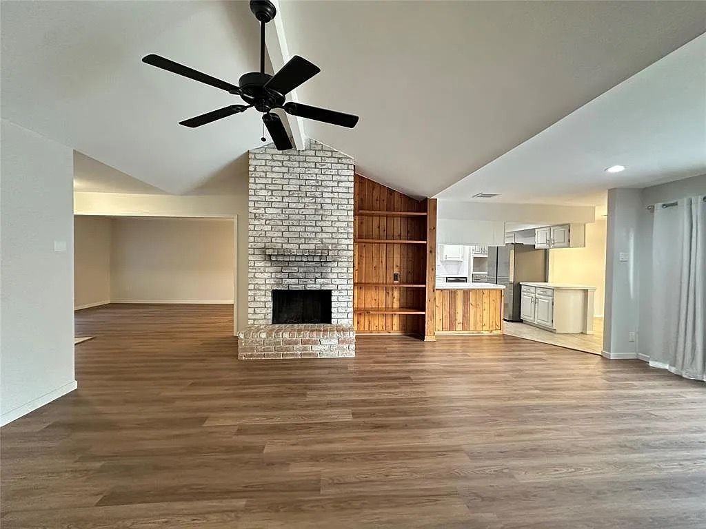 12139 Huntington Park Dr - Photo 3 of 27