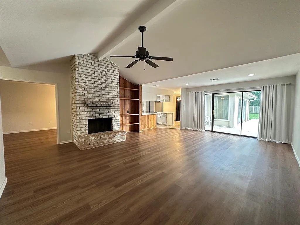 12139 Huntington Park Dr - Photo 6 of 27