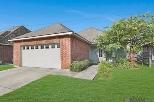 18317 Sunset Park Dr - Photo 1 of 1