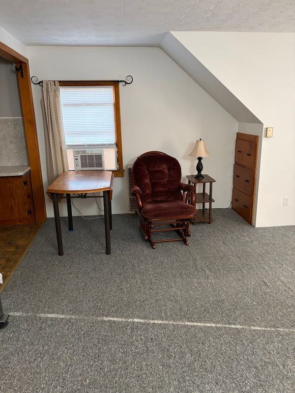 10 Short Dr - Photo 2 of 5