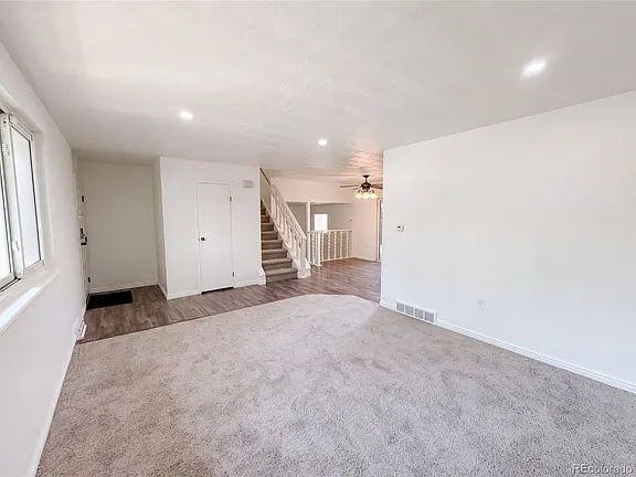 543 S 16th Ave - Photo 2 of 6