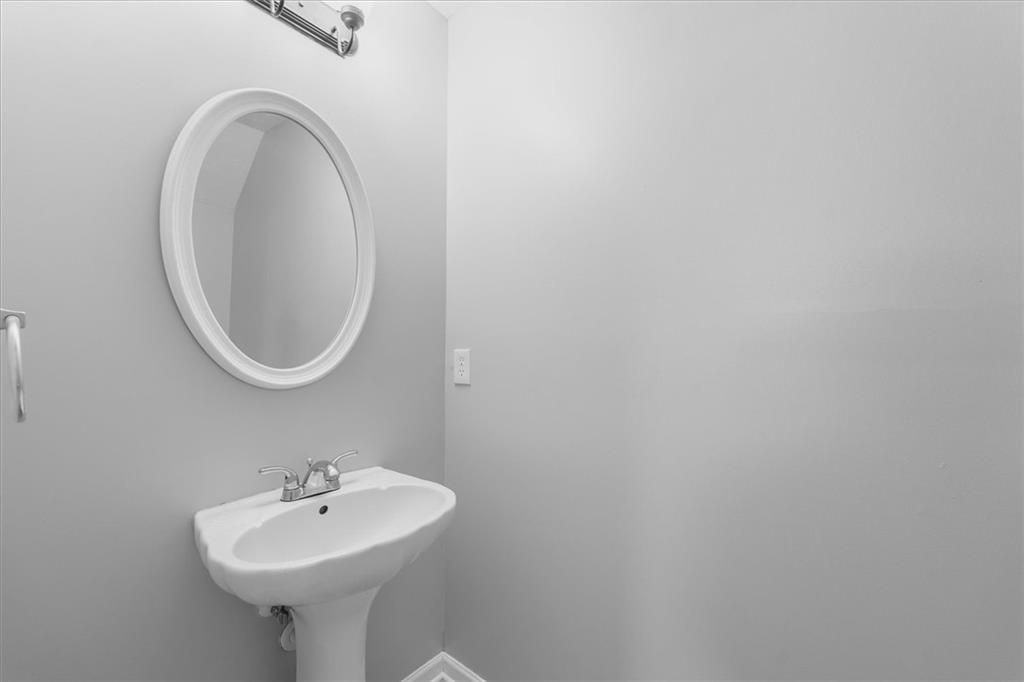 255 Magnolia Gardens Walk - Photo 5 of 23