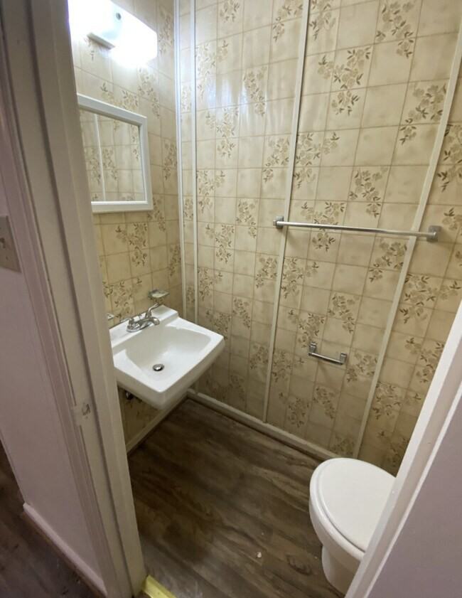 928 Banks Rd #1 - Photo 3 of 3