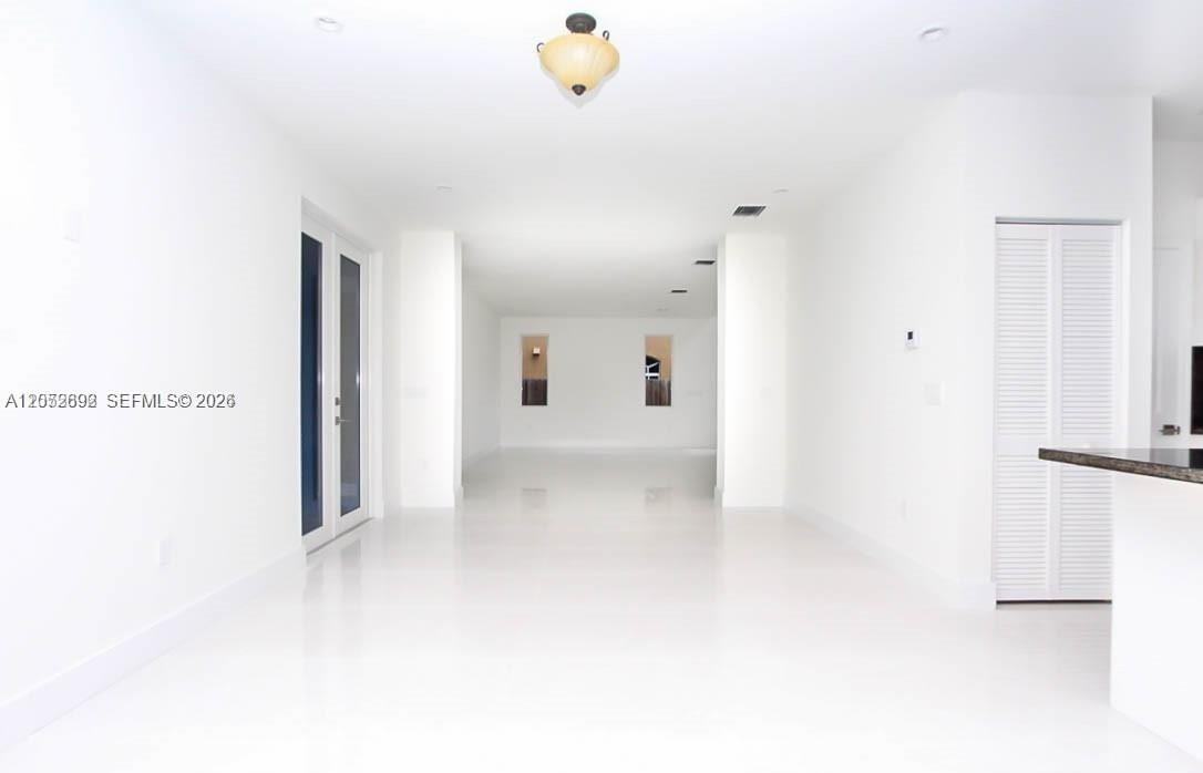 15639 Sw 11th Ter - Photo 4 of 17