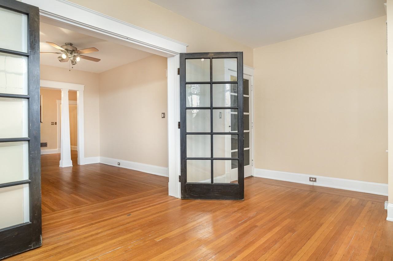 5248 Montgomery Rd #3 - Photo 4 of 9