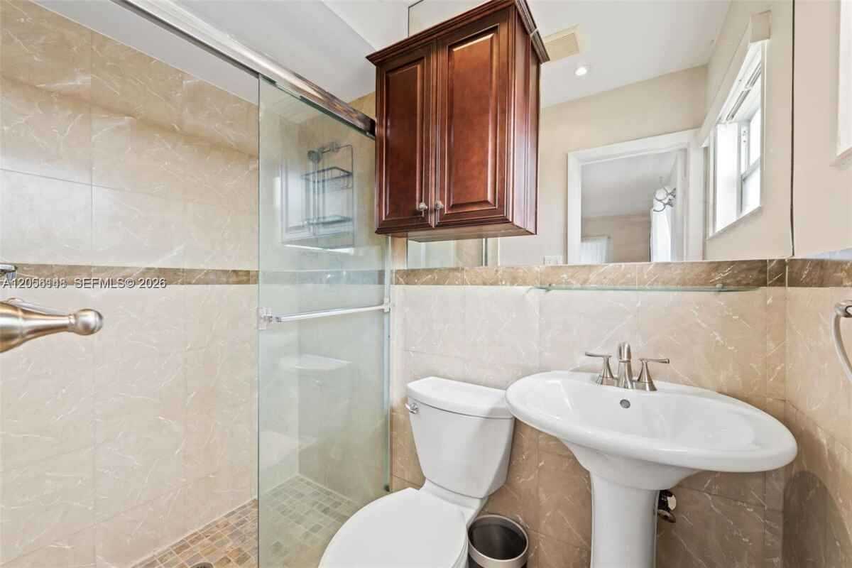 2210 N 57th Way - Photo 3 of 15