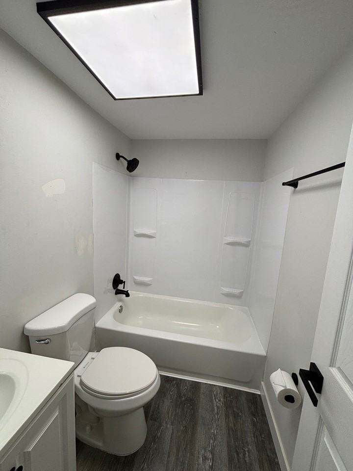 2705 Center St #C - Photo 5 of 15