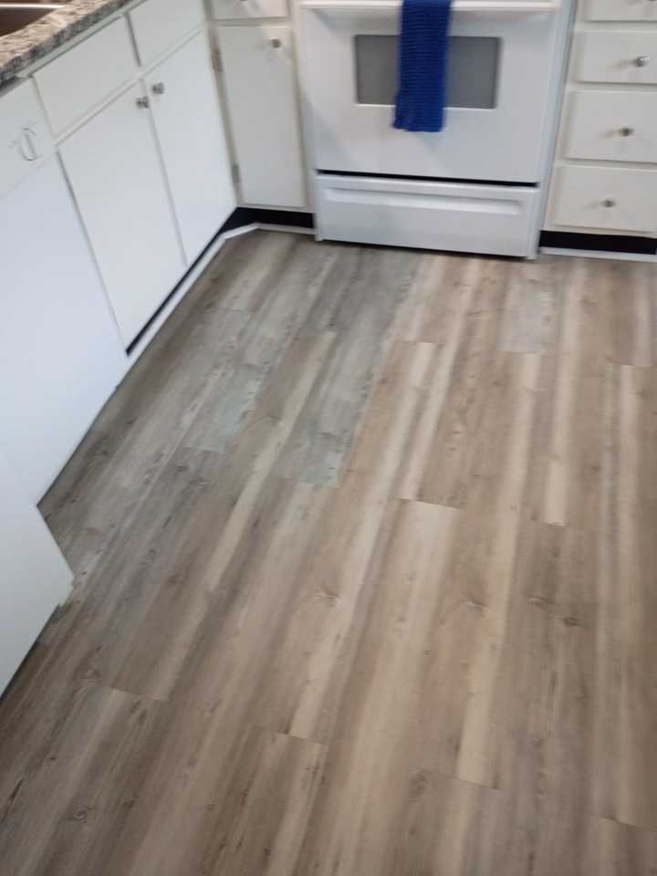 1448 Riverwood Ct - Photo 2 of 2