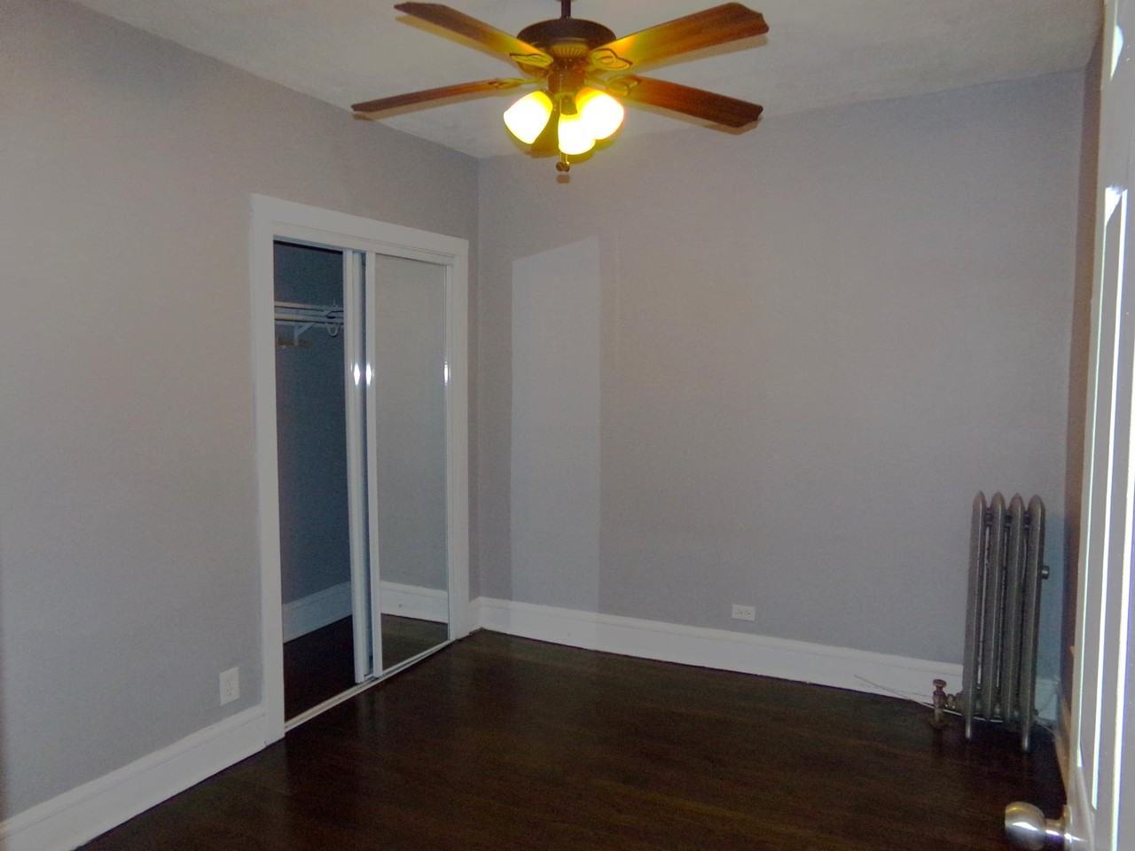 3604 W Sunnyside Ave #2 - Photo 3 of 6