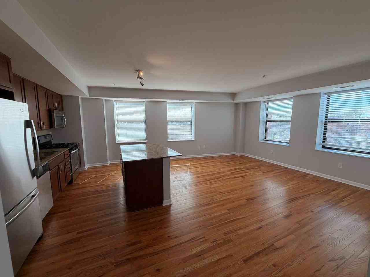 1337 W Fargo Ave #204 - Photo 5 of 11
