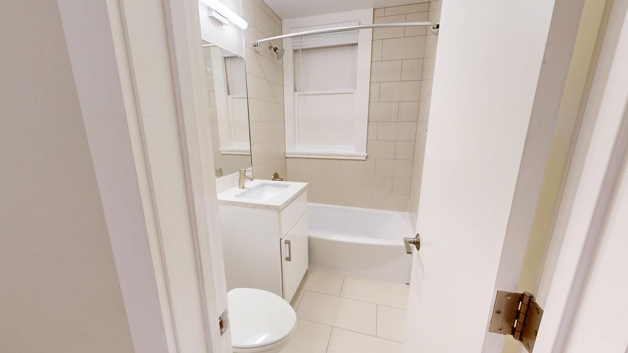 701 Taylor Street - Photo 4 of 21