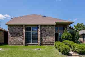 featured image of 423 Barton Dr