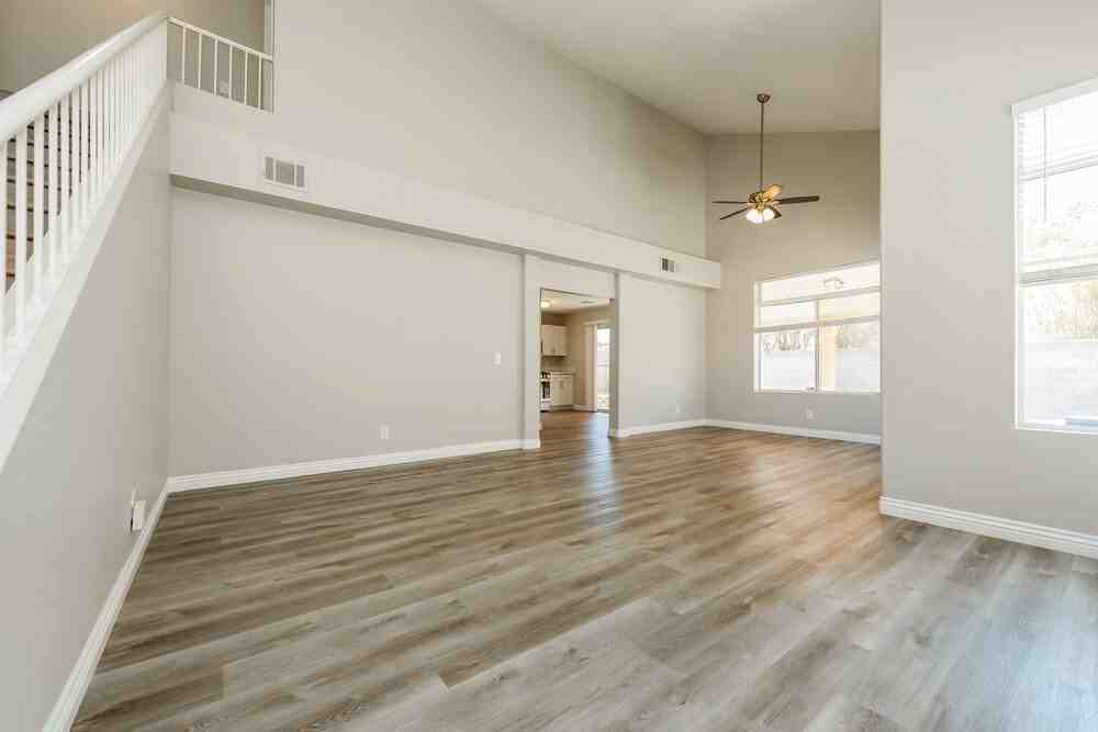 1915 Casa Verde Dr - Photo 4 of 17