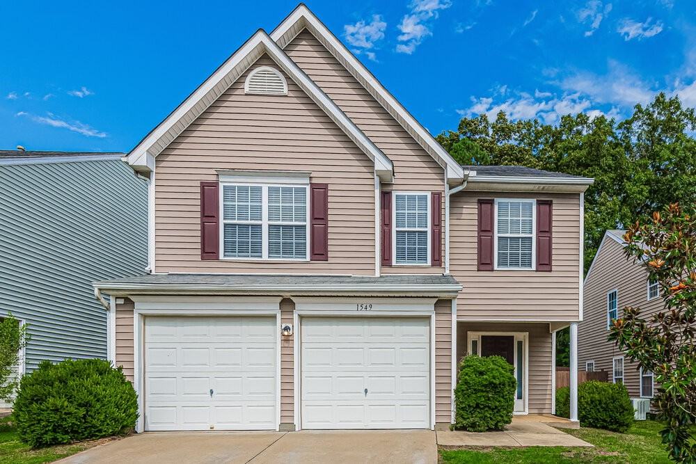 1549 Pebble Ridge Dr