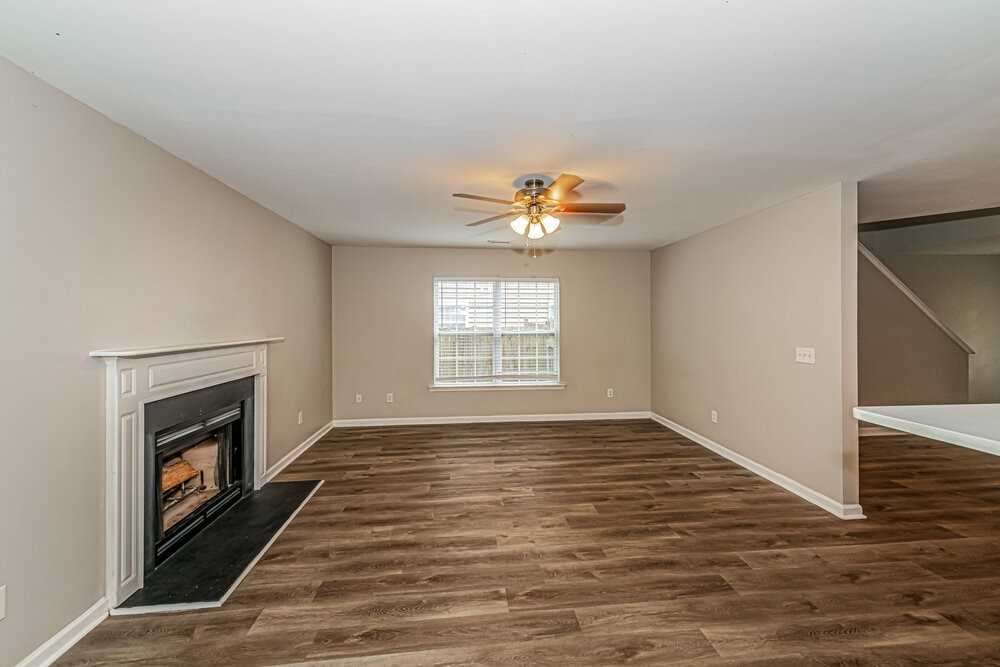 1549 Pebble Ridge Dr - Photo 4 of 17