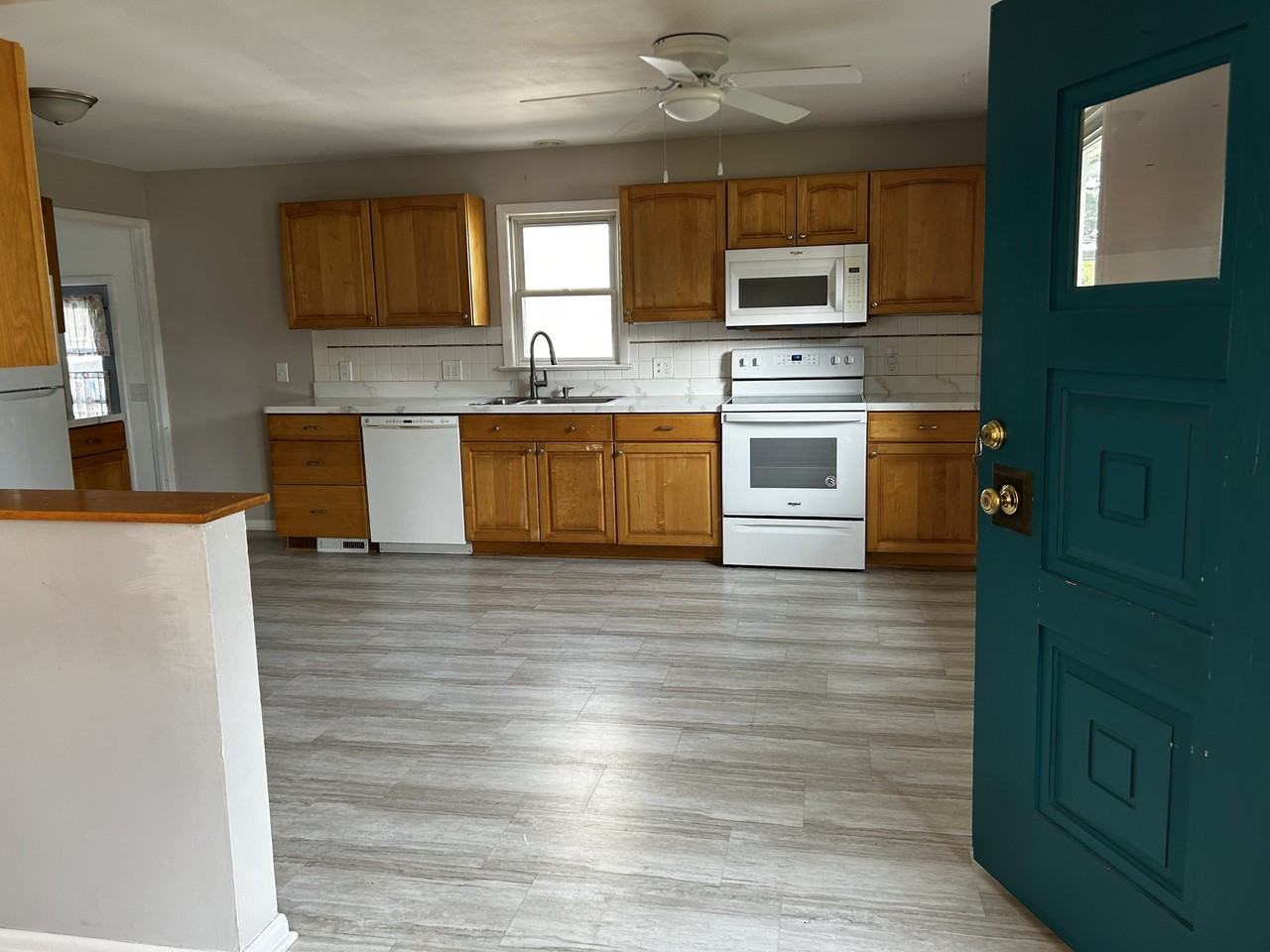 23812 Knickerbocker Rd #NA - Photo 4 of 15