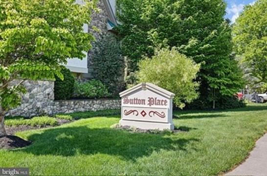 104 Sutton Way #104 - Photo 2 of 27