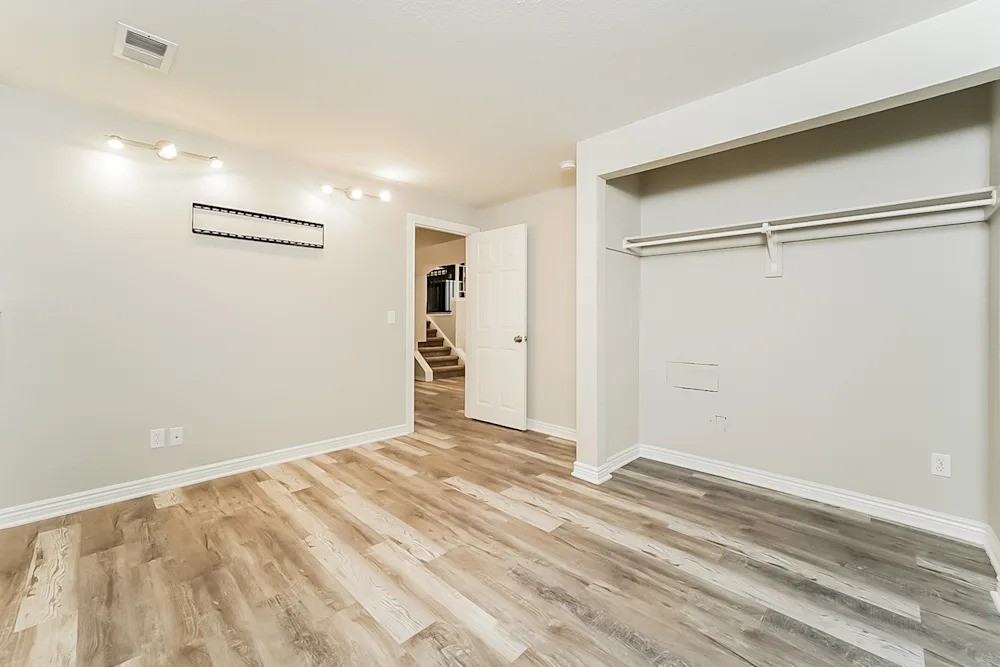 11028 Eudora Cir #NA - Photo 5 of 10