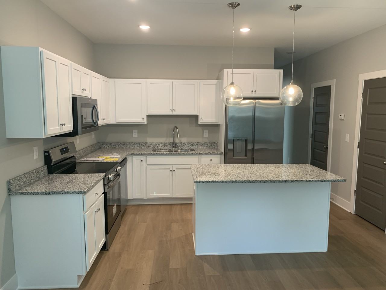 229 Vine St #NA - Photo 4 of 16