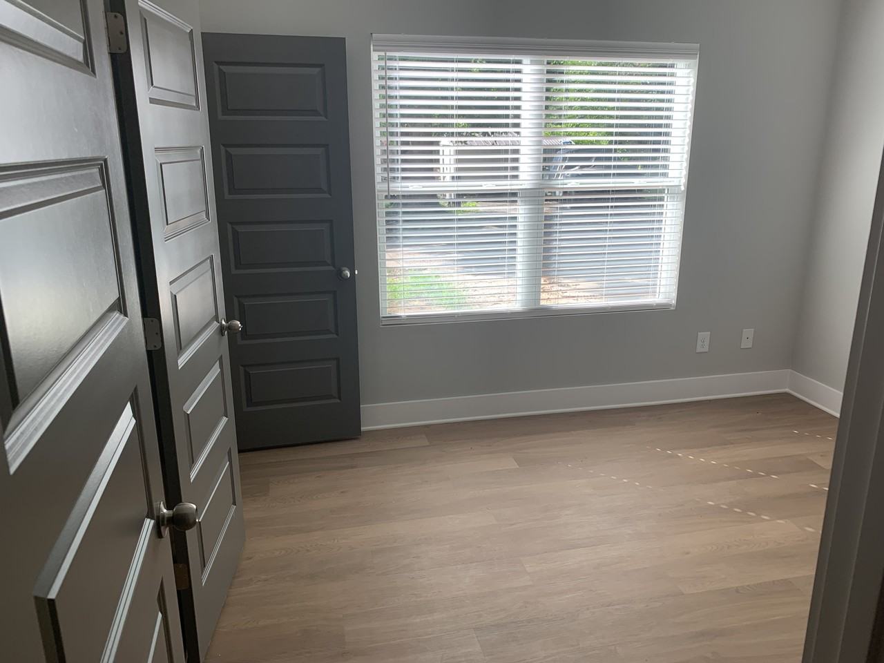 229 Vine St #NA - Photo 5 of 16