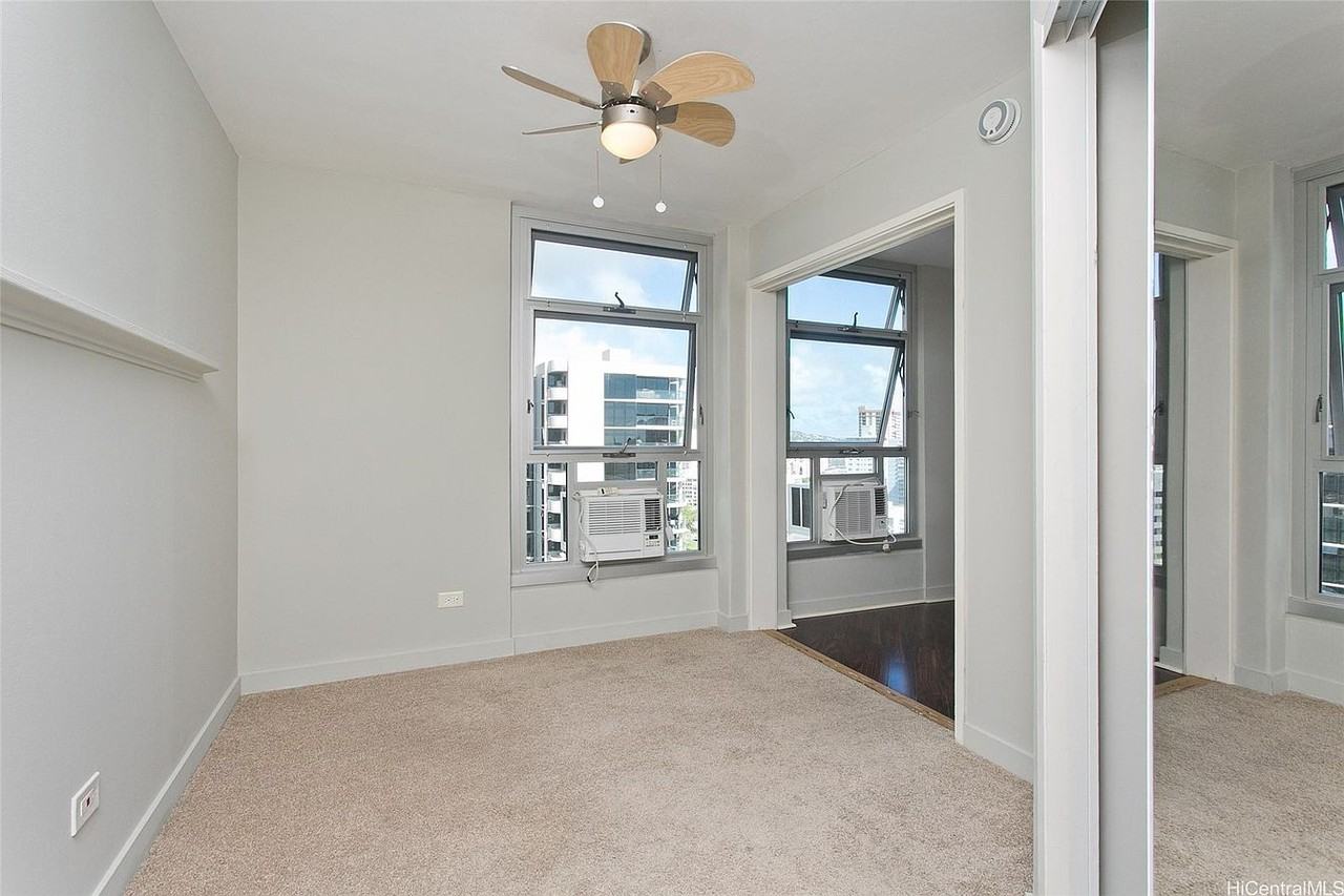 1031 Maunaihi Pl #410 - Photo 7 of 8