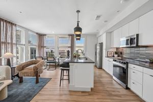 featured image of 70 N High St