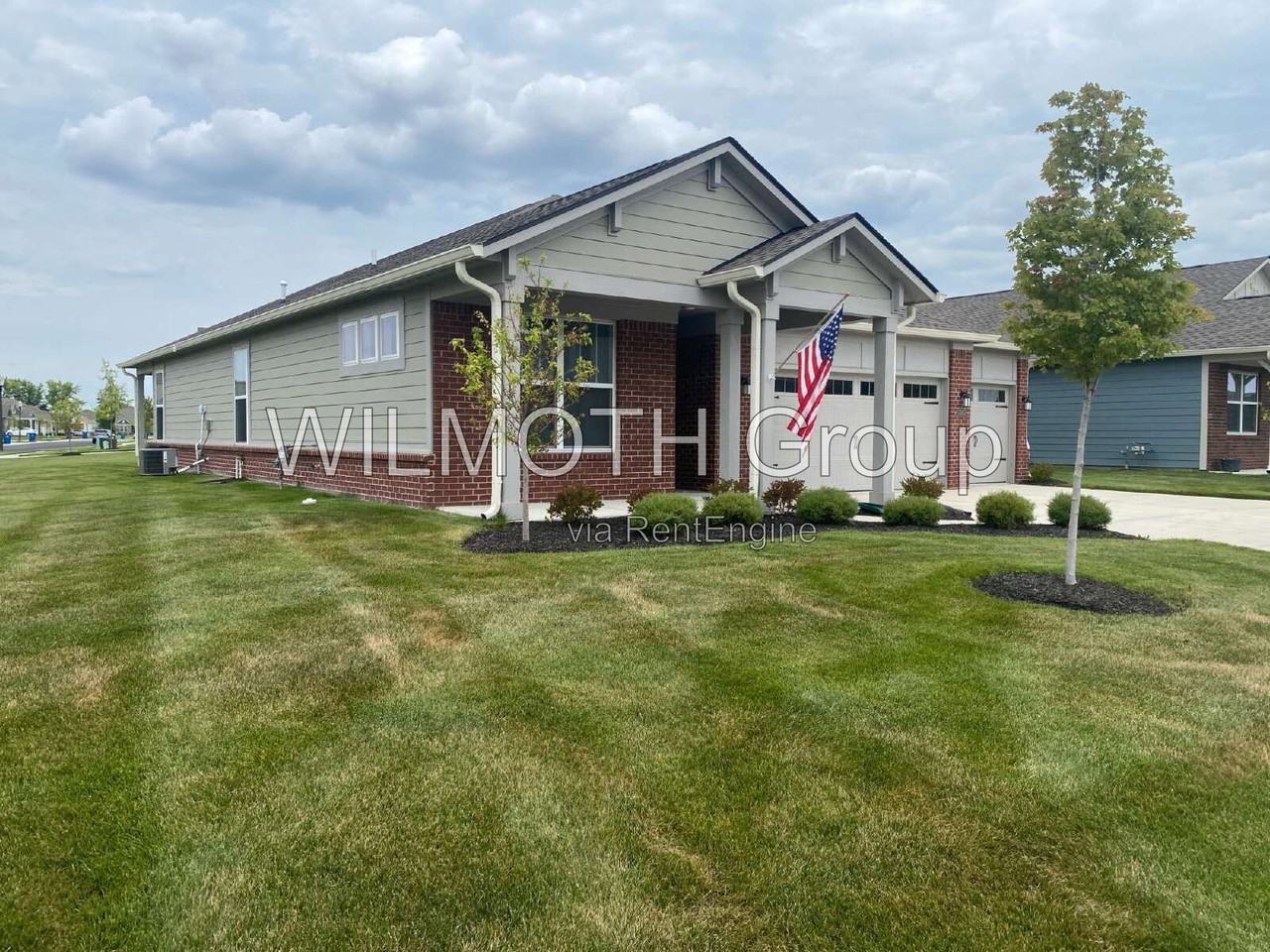 5102 Astor Way - Photo 2 of 21